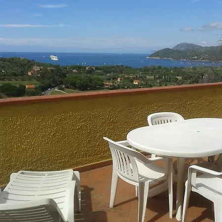 Parco Delle Ginestre 아파트 *