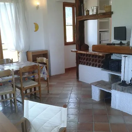 Parco Delle Ginestre Apartment